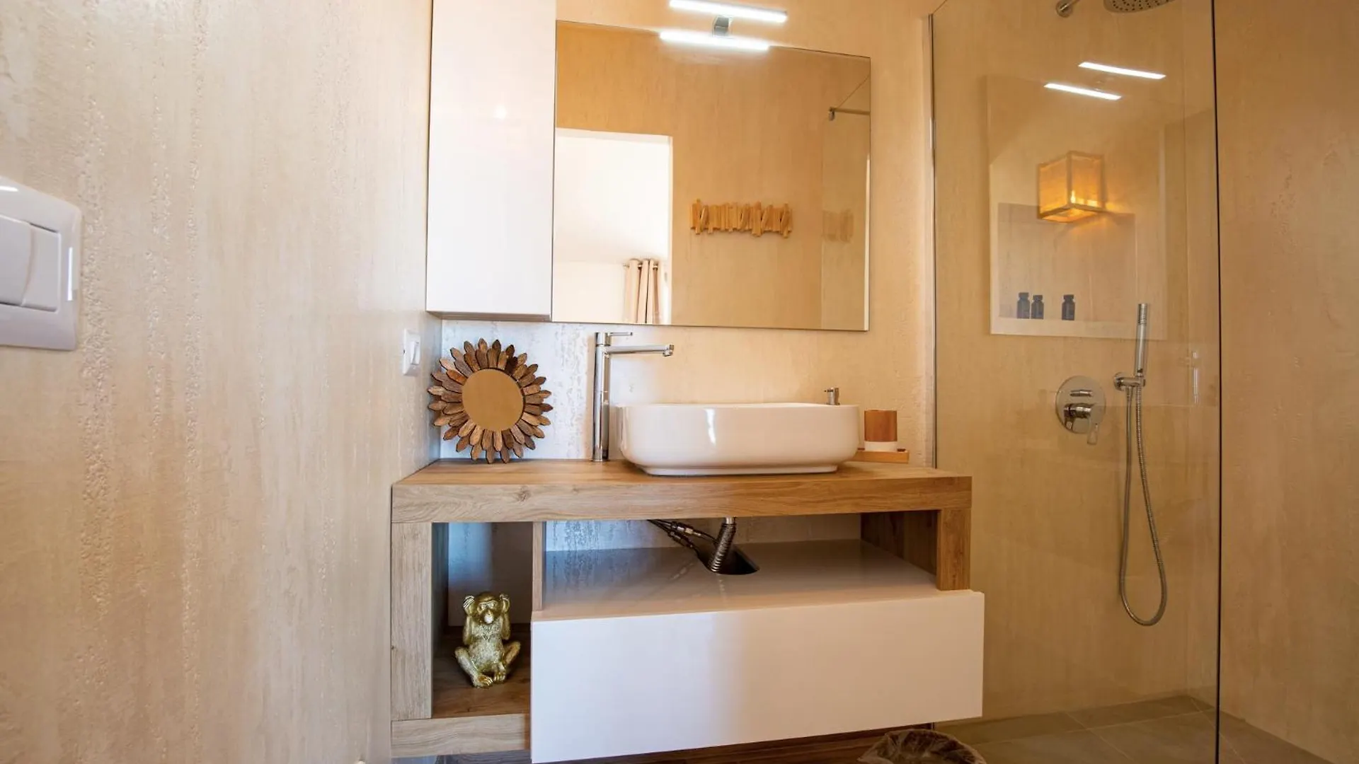 Villa Maju Tertenìa 0*,